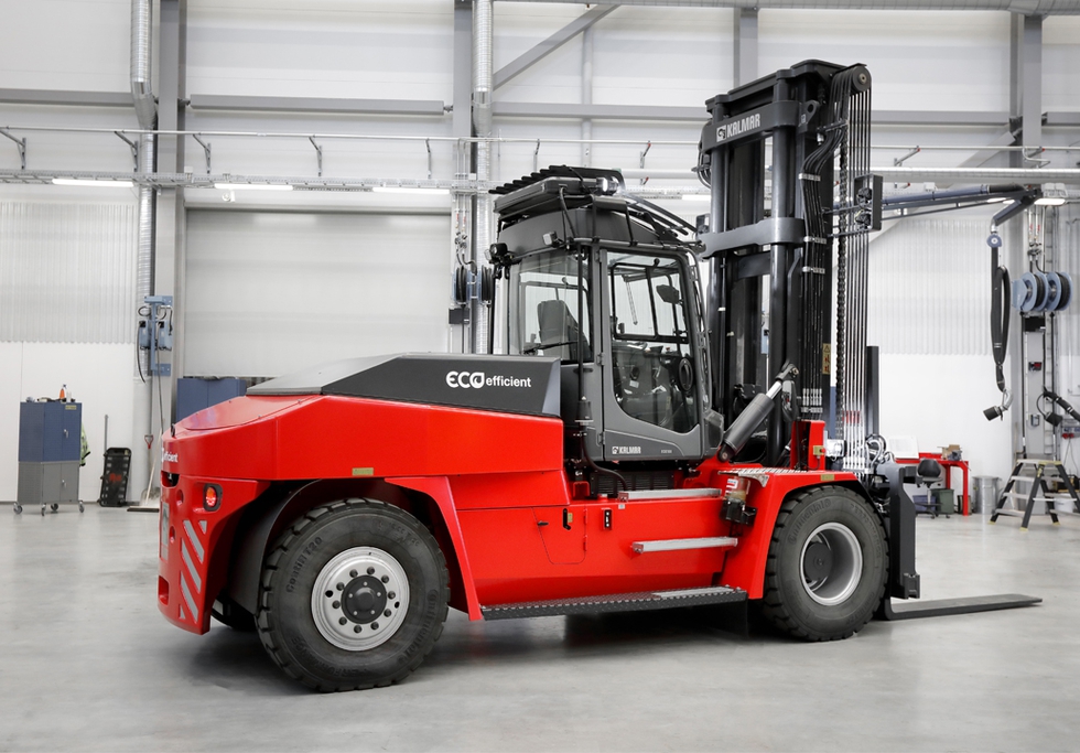 Kalmar introduces first Liion battery powered medium forklift