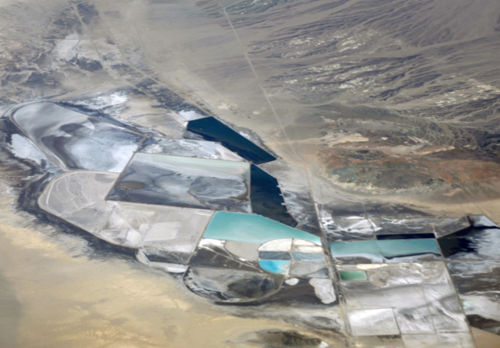 Lithium prices fall as buildup outraces boom - Industry Europe