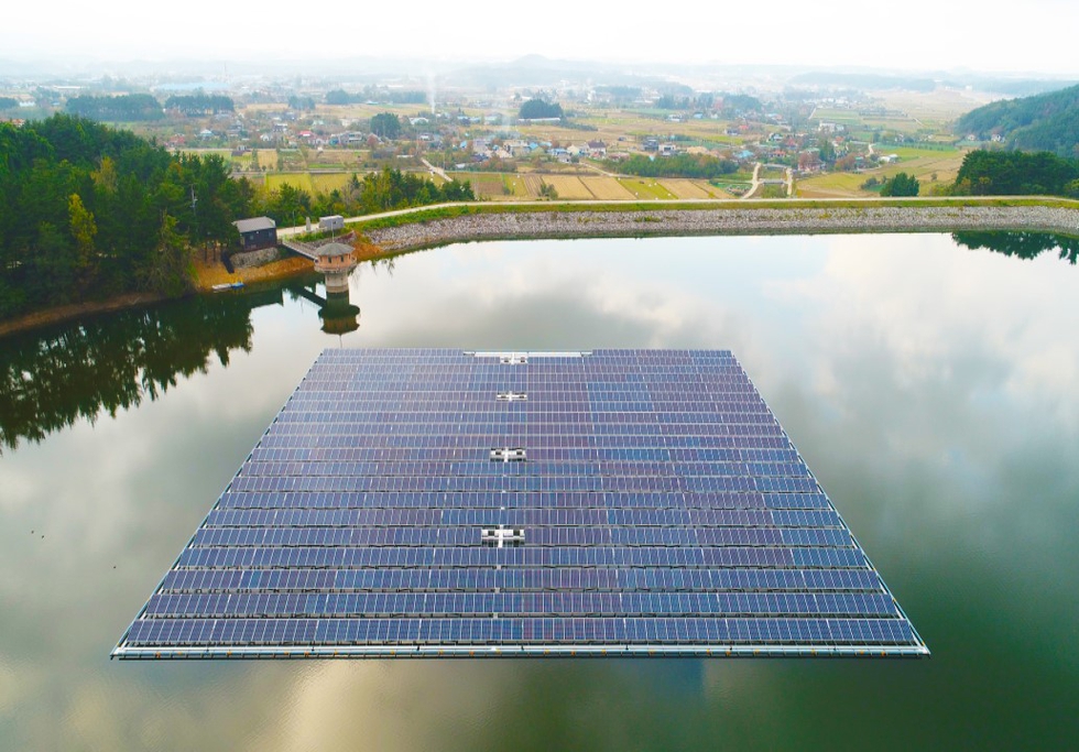 Floating solar plants