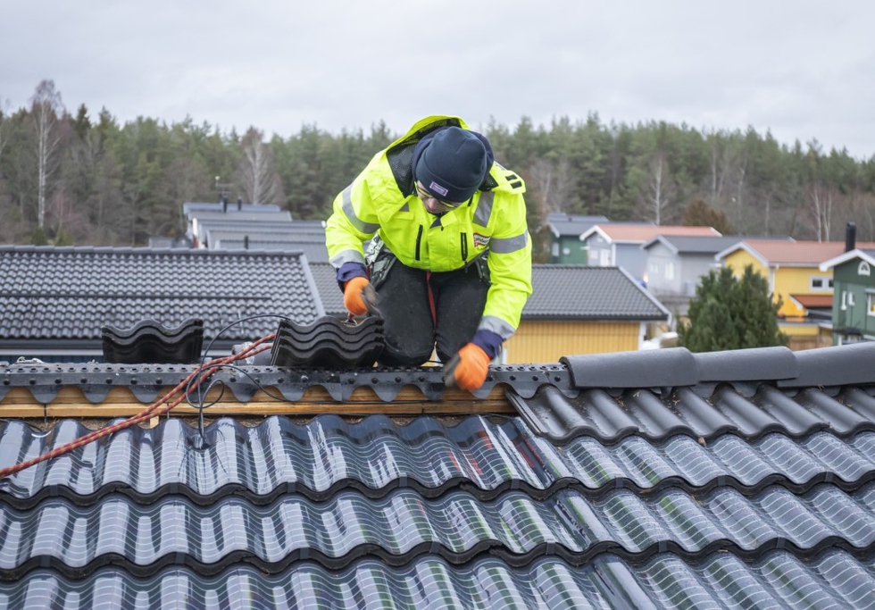 Midsummer's invisible solar energy roof tiles debut in Sweden