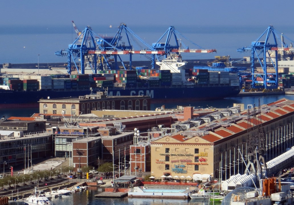 Port of Genoa. Credit: Alan Kotok / Flickr. Licence: CC BY 2.0