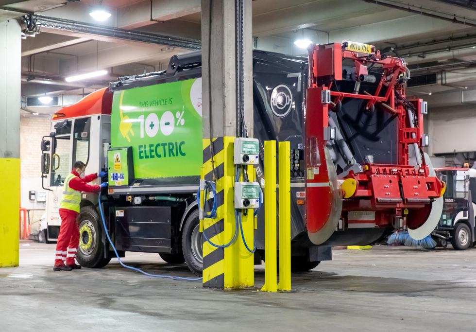 Veolia electric truck charging.png