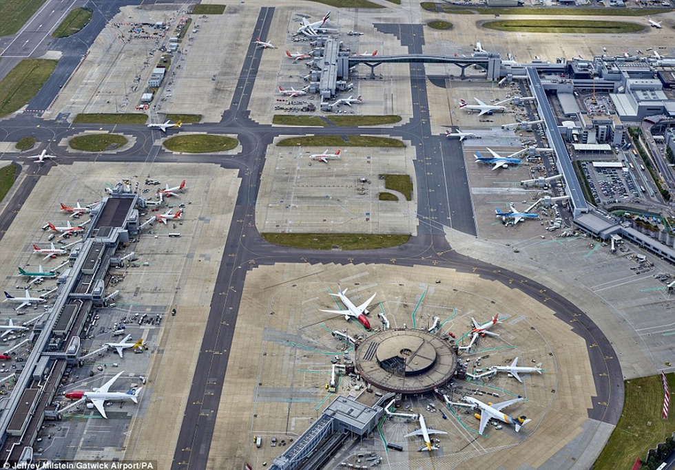 Gatwick Airport.jpg