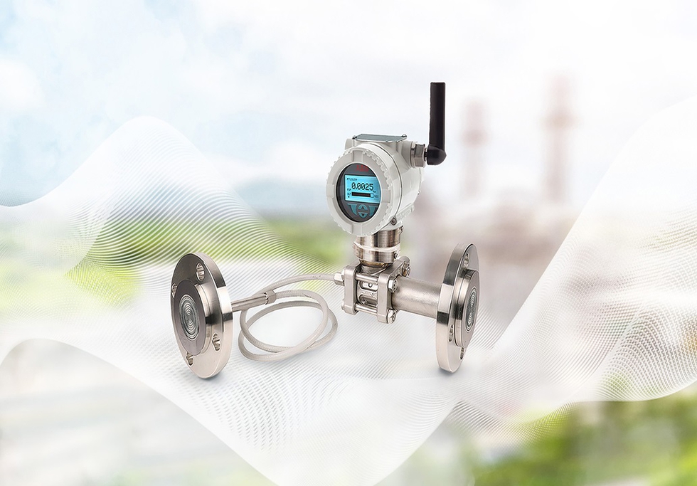 ABBUKPR033 - Image - ABB pressure transmitter with EPD.jpg